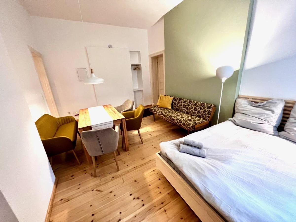 Gemuetliche 2-Zimmer-Wohnung Zentral Friedrichshain Berlino Esterno foto