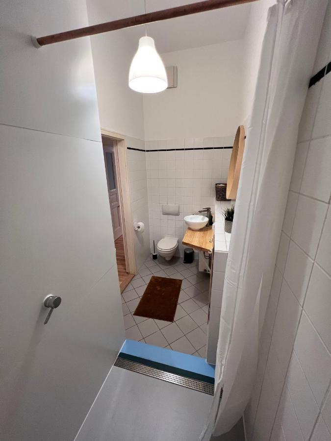 Gemuetliche 2-Zimmer-Wohnung Zentral Friedrichshain Berlino Esterno foto