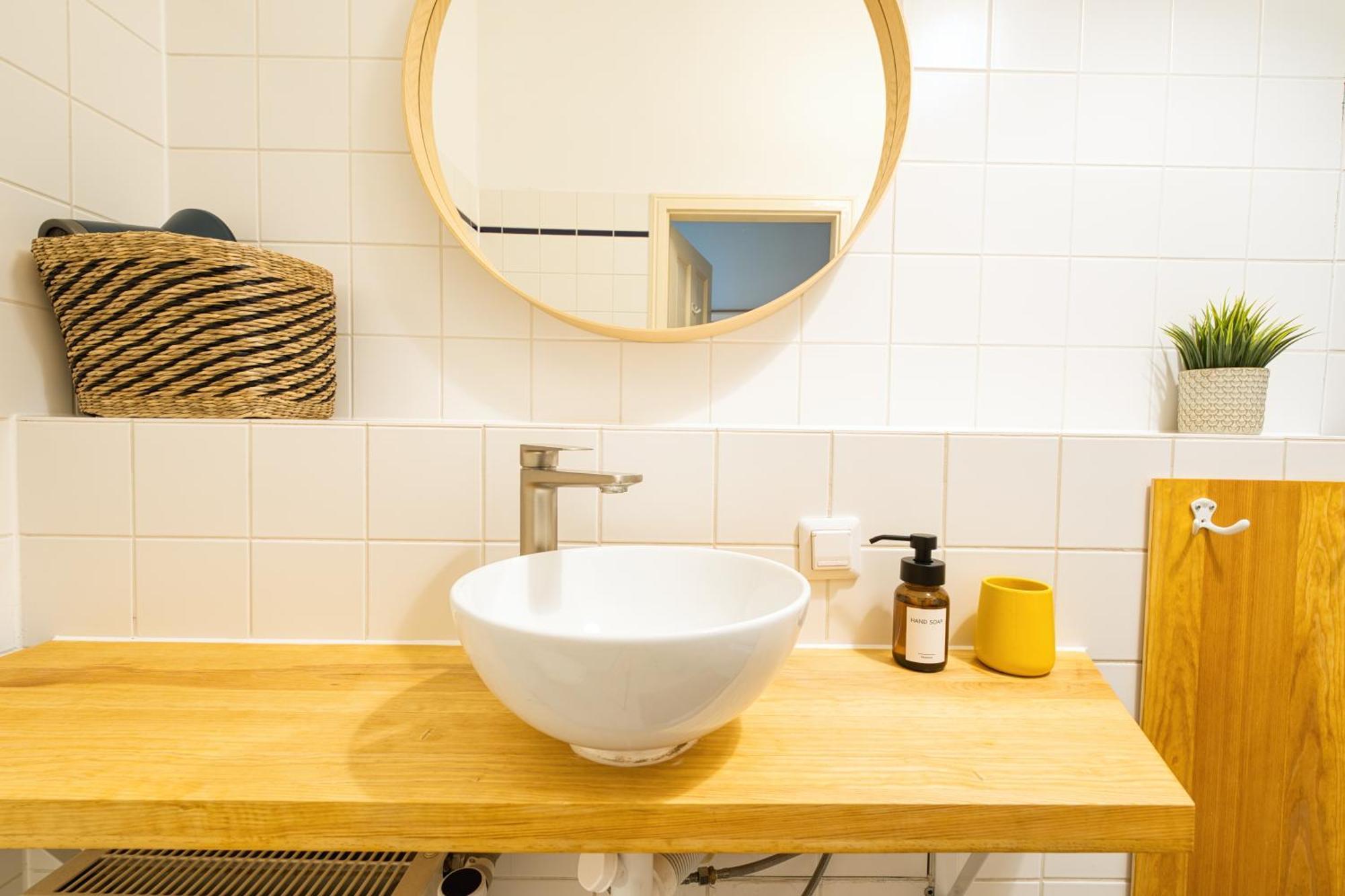 Gemuetliche 2-Zimmer-Wohnung Zentral Friedrichshain Berlino Esterno foto