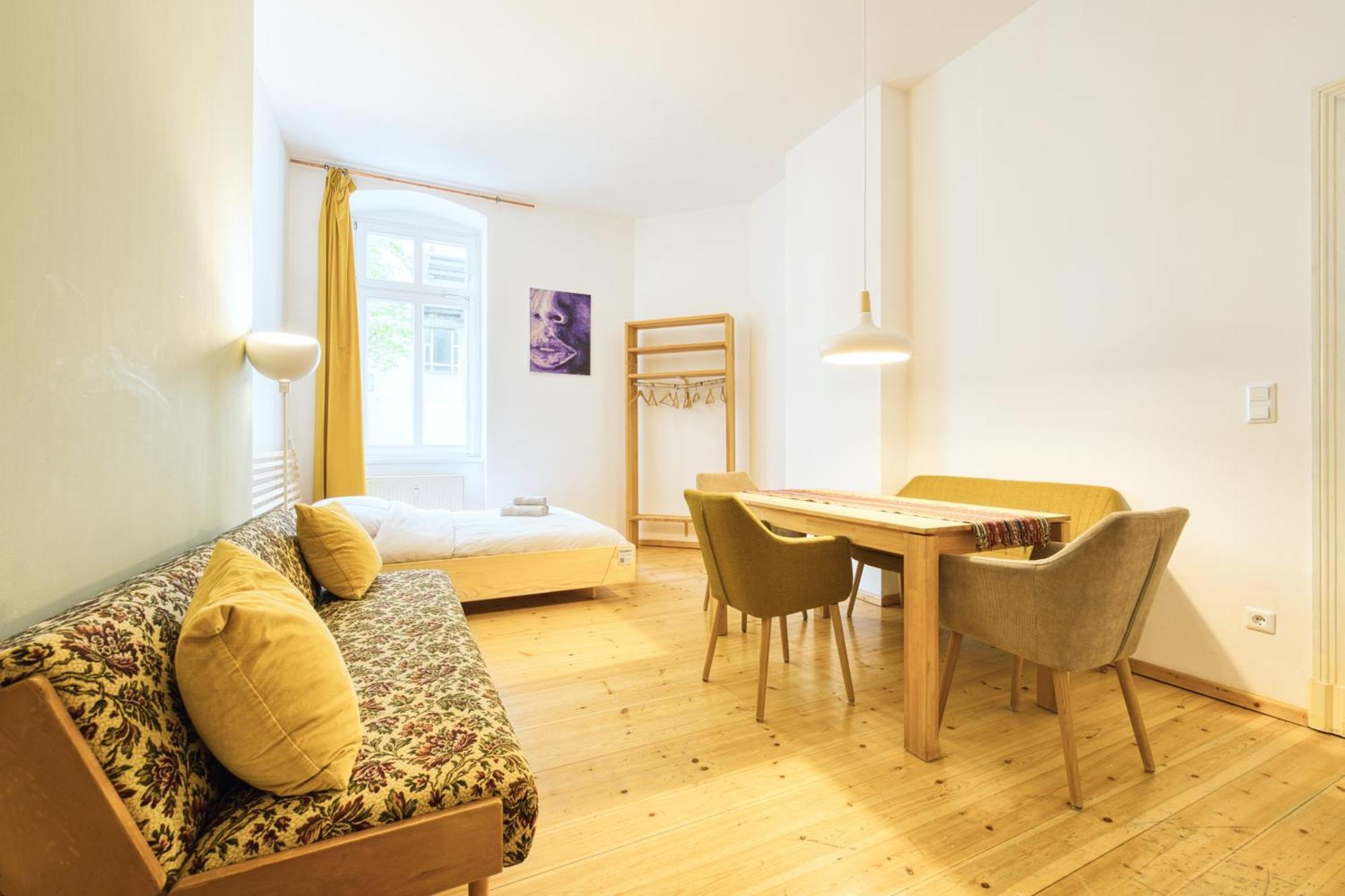 Gemuetliche 2-Zimmer-Wohnung Zentral Friedrichshain Berlino Esterno foto